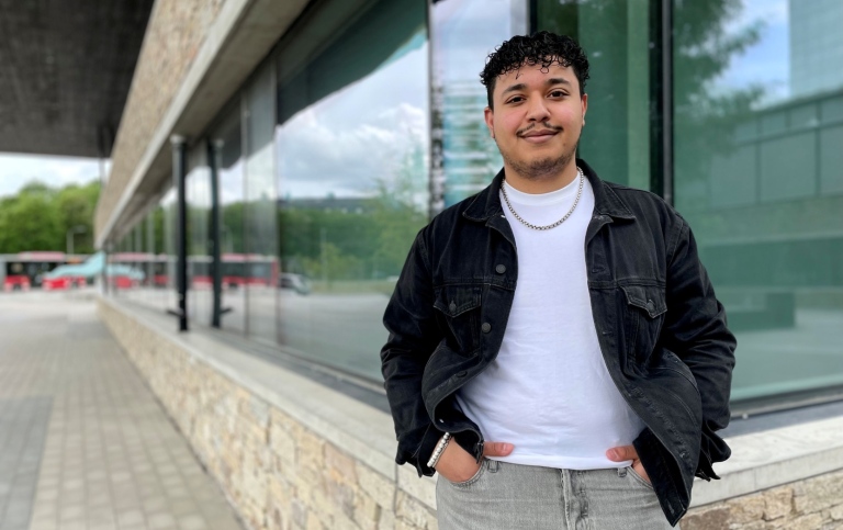 Manlig student vid Studenthuset
